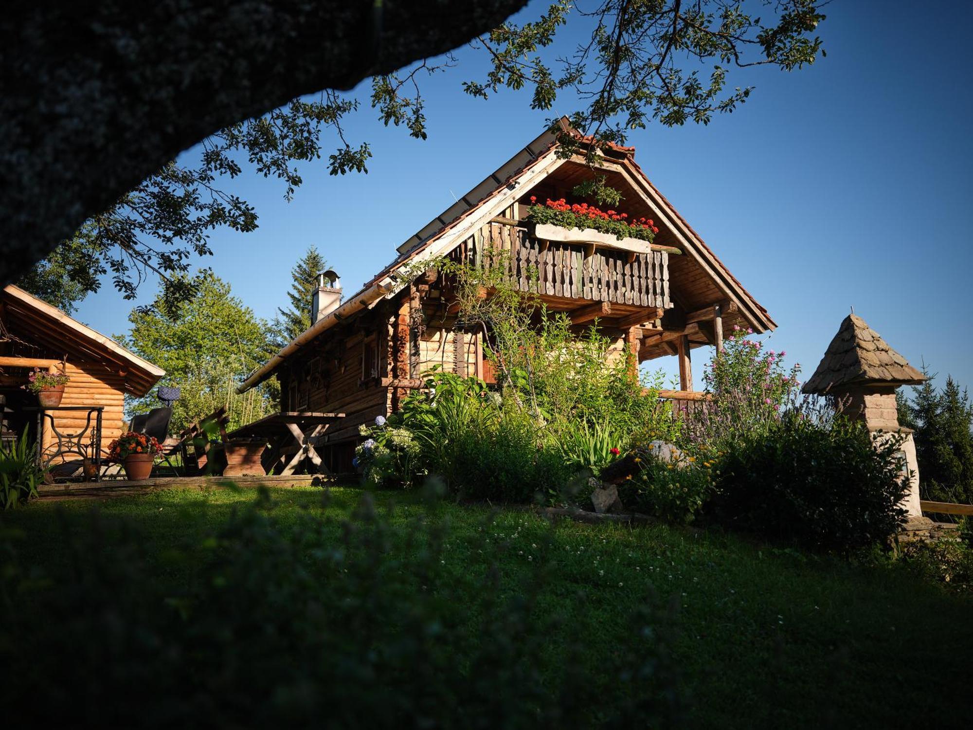 Chalets Toplak Sveti Duh na Ostrem Vrhu Bagian luar foto